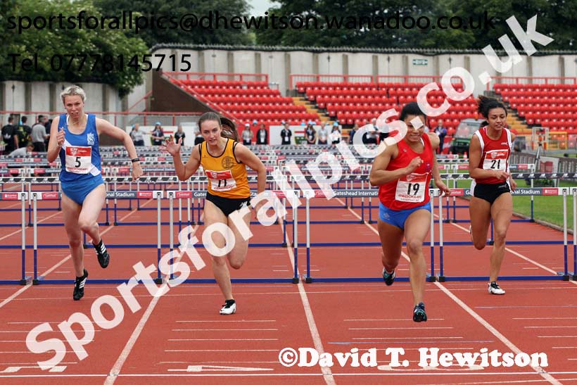 Senior girls 100 metres hurdles, English Schools Track and Field. Photo: David T. Hewitson/Sports for All Pics